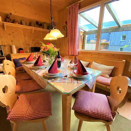 Uriges Auf über 1250m +dampfbad +netflix! Chalet Hohentauern