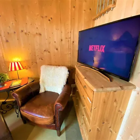 Chalet Uriges Auf über 1250m +dampfbad +netflix!
