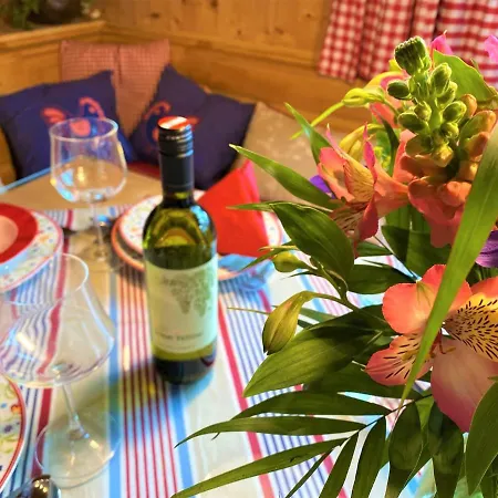 Chalet Uriges Auf Ueber 1250m +dampfbad +netflix!